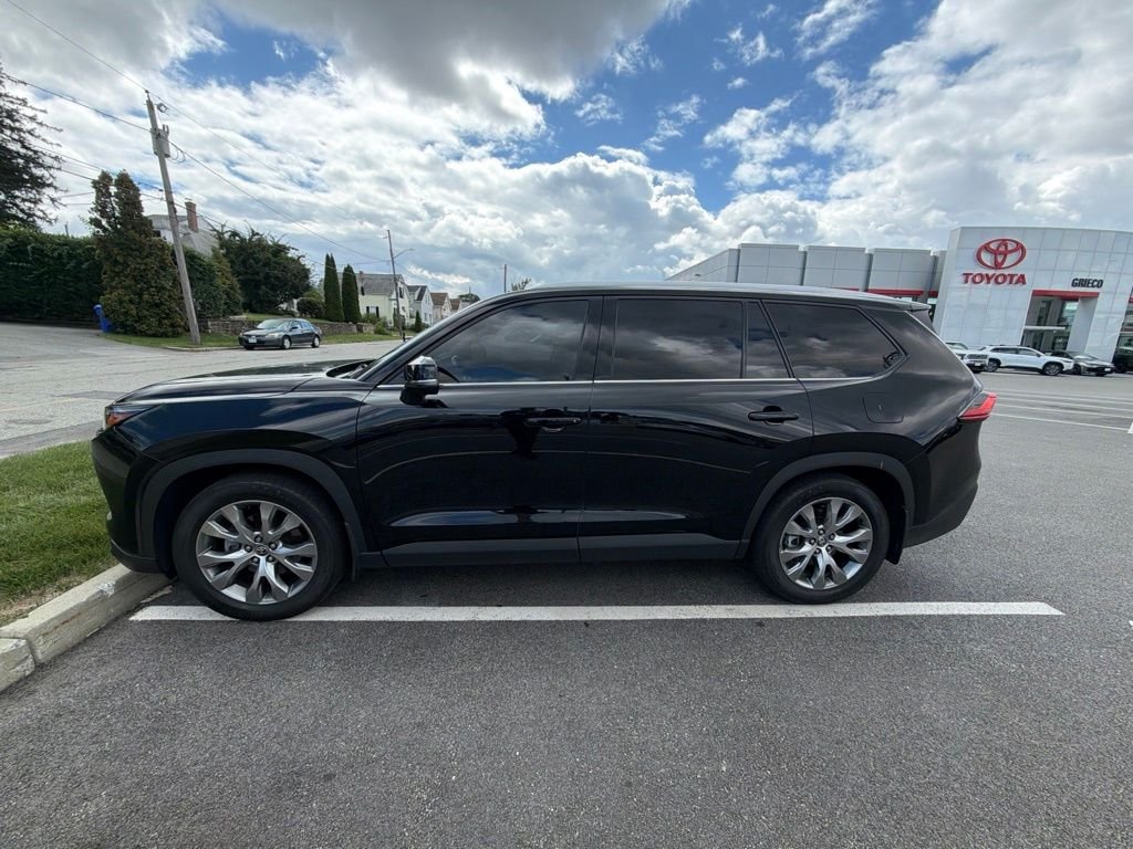 toyota grand highlander 2024 5TDAAAB56RS050508 image toyota grand highlander 2024 5TDAAAB56RS050508 image